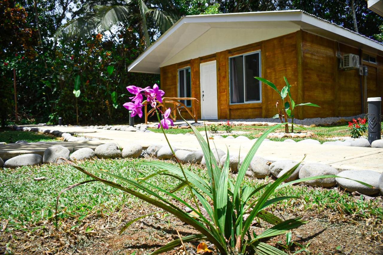 Tropical Paradise Bungalows Pital  Exterior photo