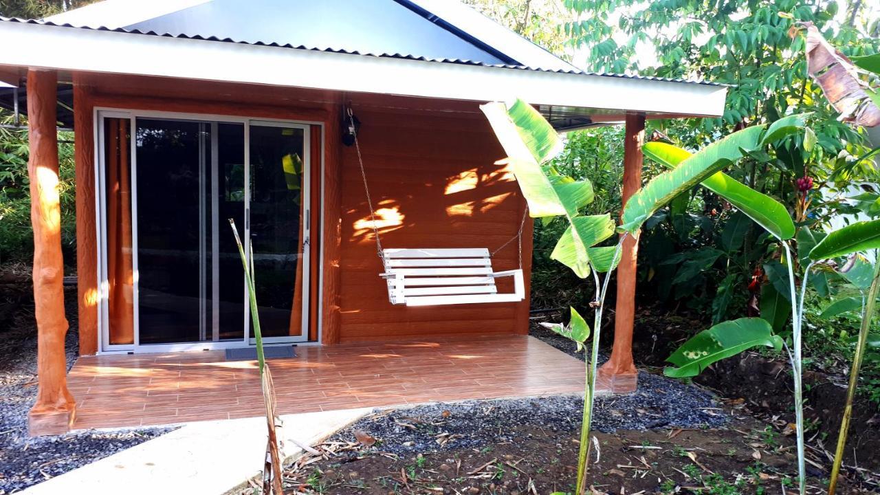 Tropical Paradise Bungalows Pital  Exterior photo